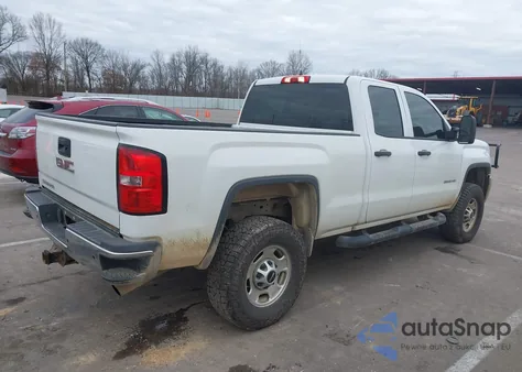 2015 GMC Sierra 2500Hd z USA, uszkodzony, nr VIN 1GT22XEB4FZ130860